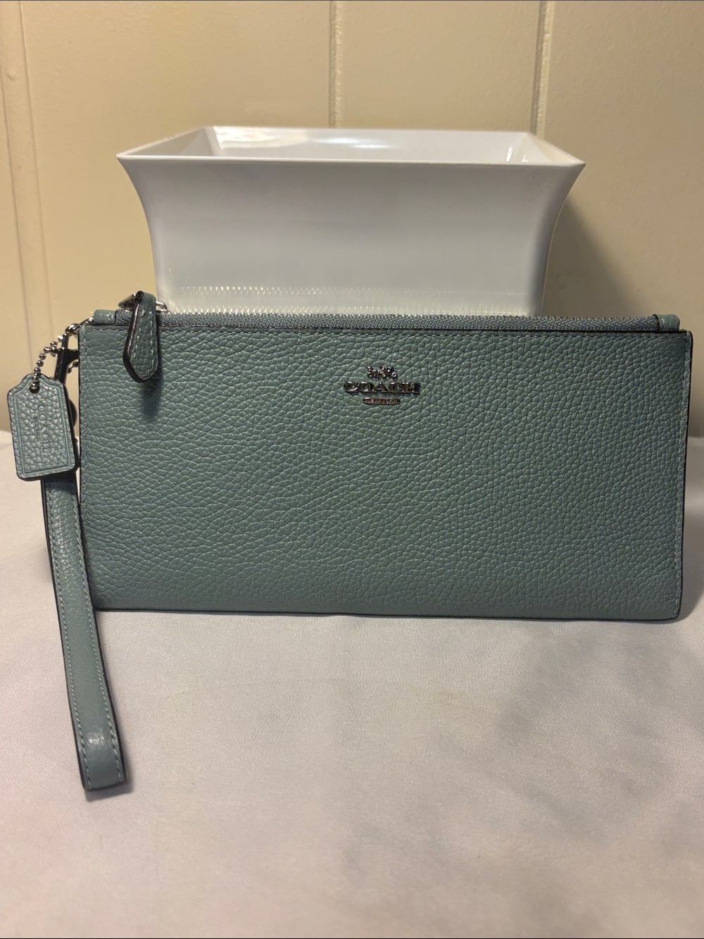 ✨ Coach Double Zip Wallet Wristlet Clutch Polished Pebble Leather - Discontinued